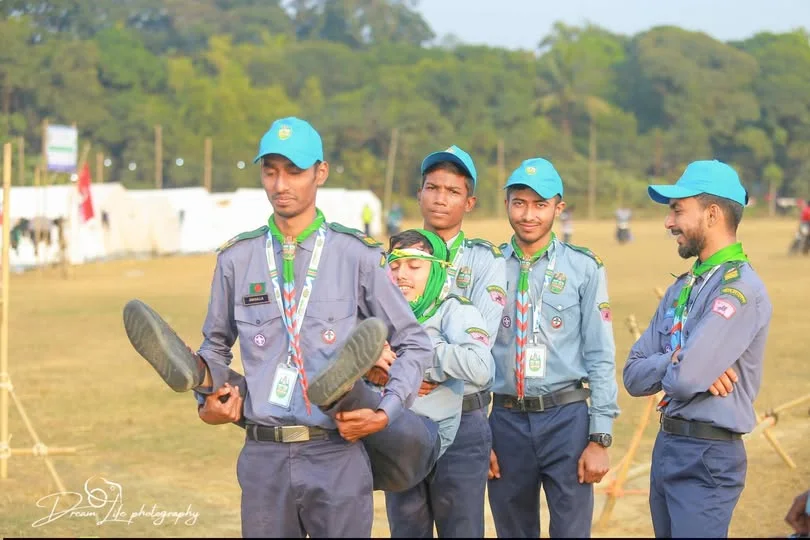রোগীর হাতের আসনে বসাতে অসুবিধা পরিলক্ষিত  হলে এ পদ্ধতি অনুসরণ করা হয়।